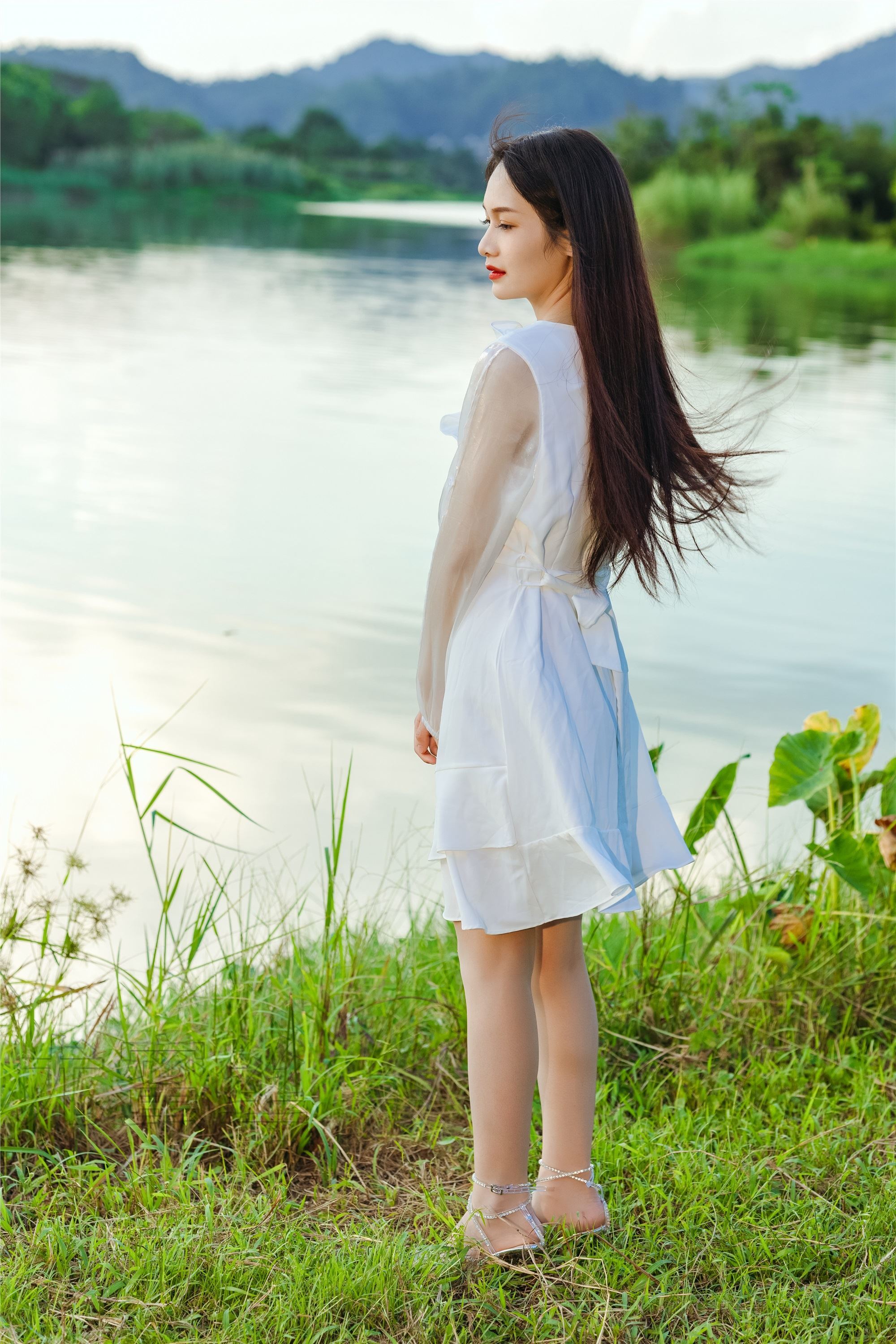 尤蜜丝 穿搭写真 NO.075